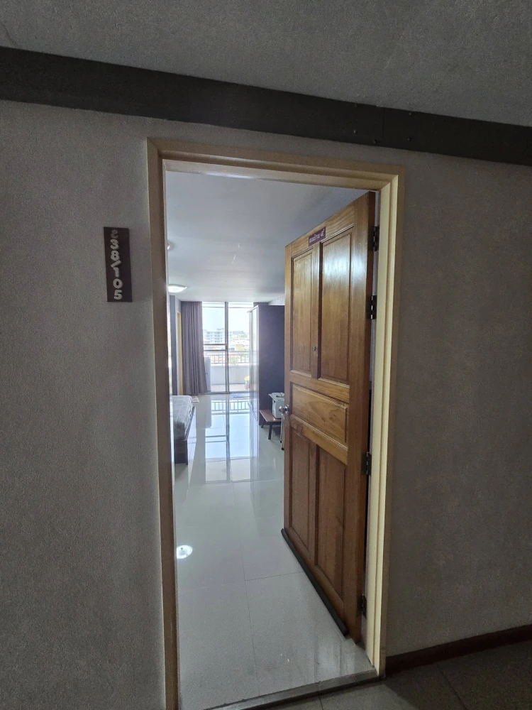 For rent: Ratchada City 18. A lovely room with complete amenities. What are you waiting for?