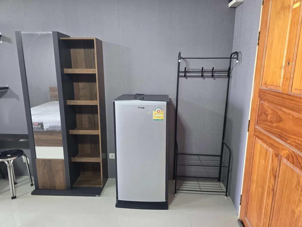 For rent: Ratchada City 18. A lovely room with complete amenities. What are you waiting for?