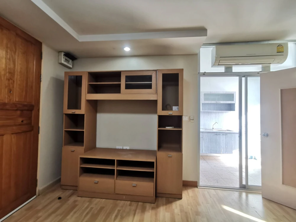 For rent: Ratchada City 18, ready-to-move-in rooms, fully furnished, affordable prices. Book now before it's too late!+++