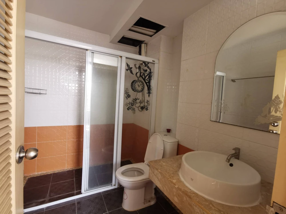 For rent: Ratchada City 18, ready-to-move-in rooms, fully furnished, affordable prices. Book now before it's too late!+++