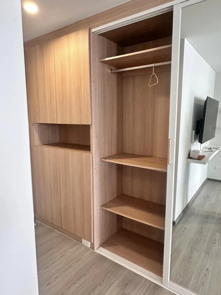 For rent: REACH Phahonyothin 52, a nice room, good location, convenient transportation, comes with complete facilities. Don't miss it!