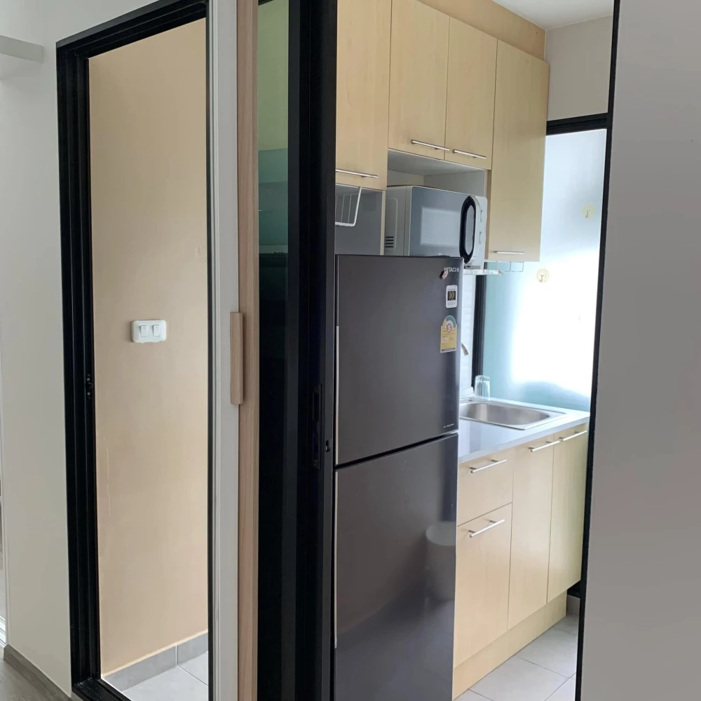 For rent: REACH Phahonyothin 52, a nice room, good location, convenient transportation, comes with complete facilities. Don't miss it!