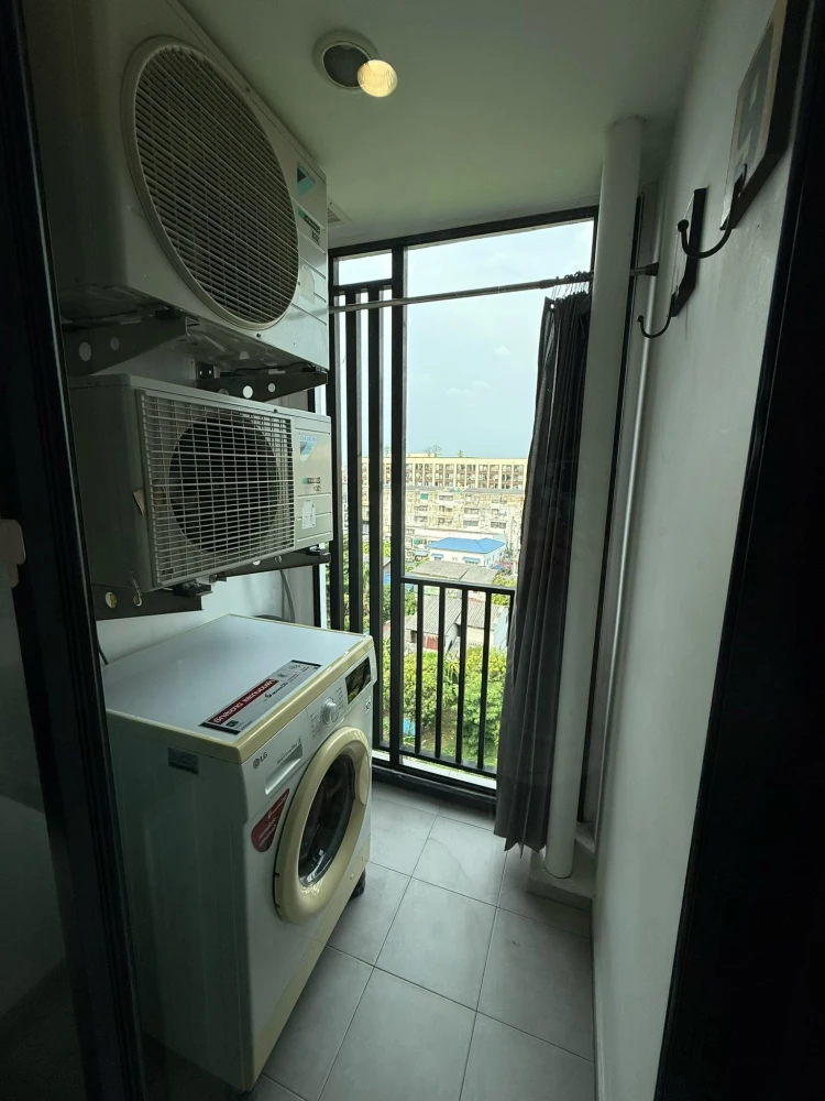 Rooms for rent at REACH Phahonlyothin 52. Ready to move in, fully furnished, spacious and comfortable. Book now!