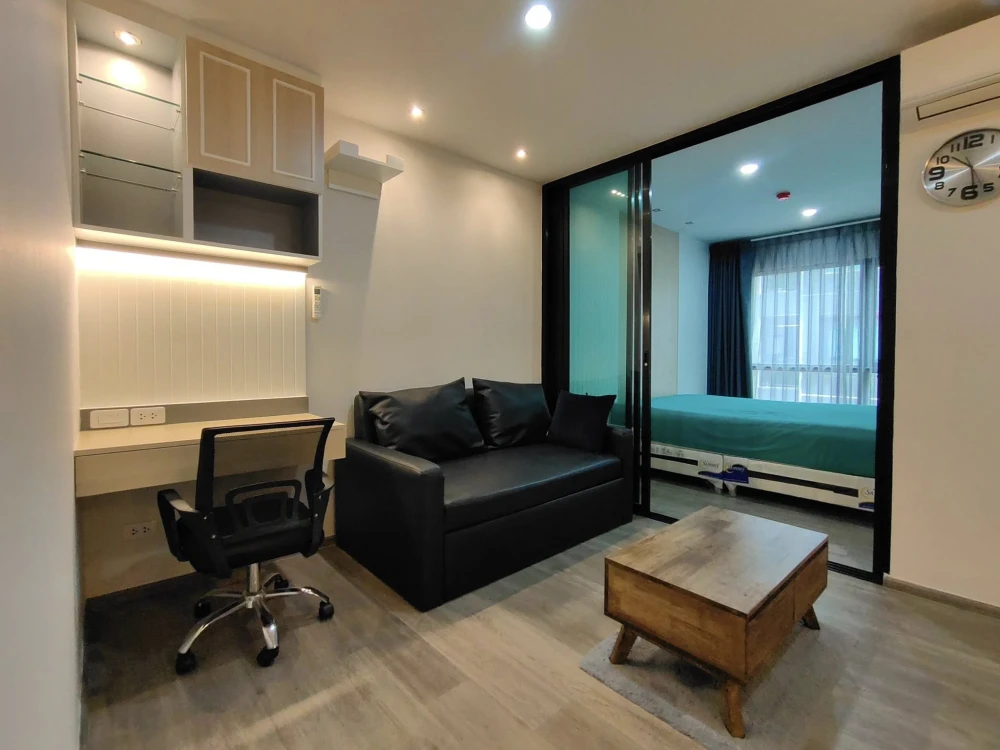 For rent: Reach Phahonyothin 52, well-separated rooms, great price, hurry and reserve now.
