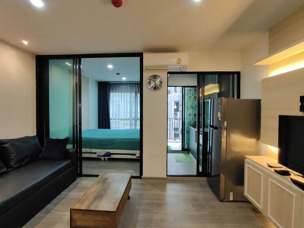 For rent: Reach Phahonyothin 52, well-separated rooms, great price, hurry and reserve now.