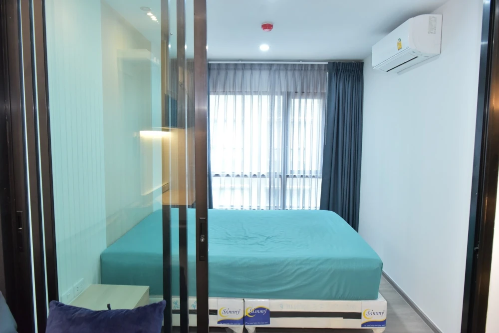 For rent: Reach Phahonyothin 52, well-separated rooms, great price, hurry and reserve now.