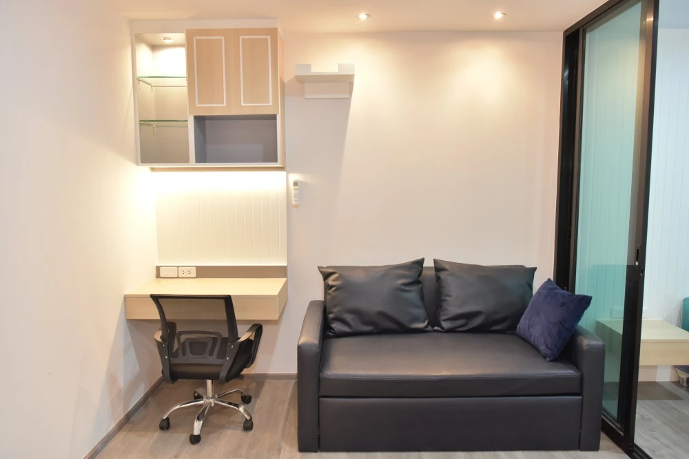 For rent: Reach Phahonyothin 52, well-separated rooms, great price, hurry and reserve now.
