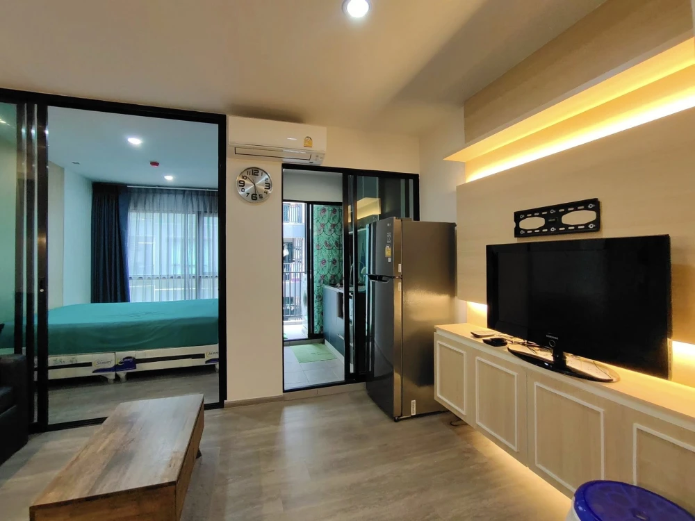 For rent: Reach Phahonyothin 52, well-separated rooms, great price, hurry and reserve now.
