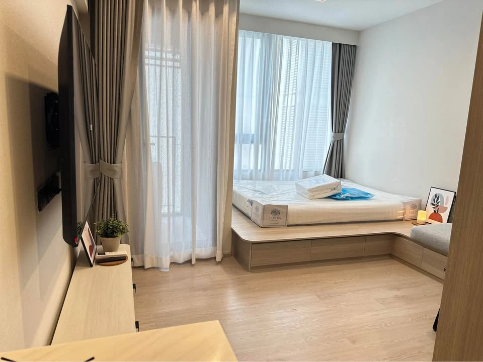 For rent Reference Sathorn - Wongwianyai Studio room, built-in function, fully furnished, ready to move in. Don't miss it or you'll regret it.