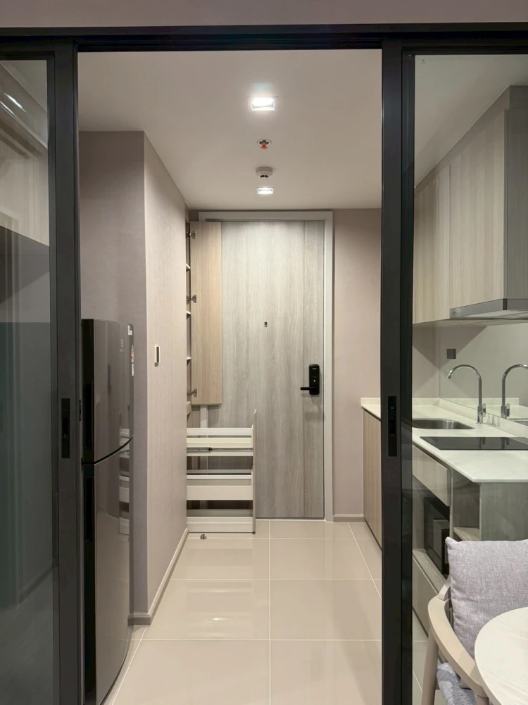 For rent Reference Sathorn-Wongwianyai, 15th floor, river view-Asiatique! Fully furnished, ready to move in.