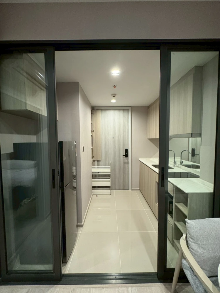 For rent Reference Sathorn-Wongwianyai, 15th floor, river view-Asiatique! Fully furnished, ready to move in.