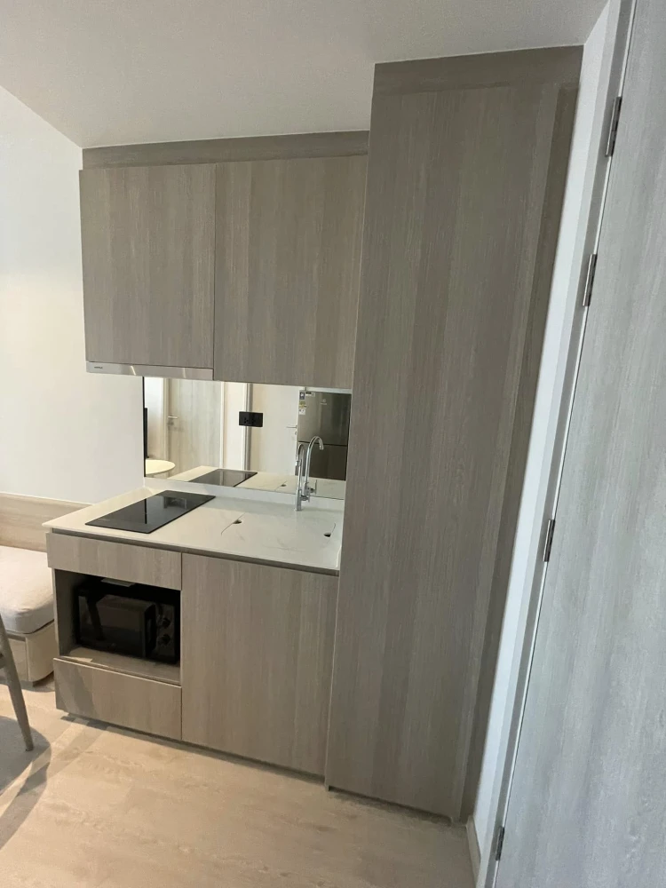 For rent Reference Sathorn-Wongwianyai, ready to move in, full facilities, reserve now!
