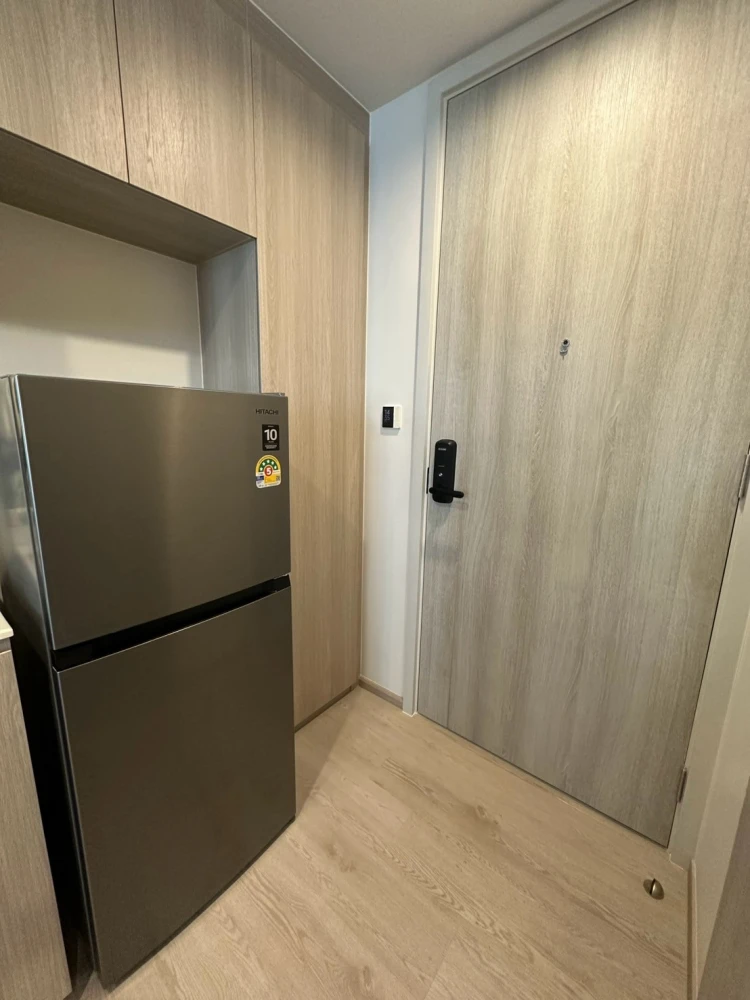 For rent Reference Sathorn Wongwian Yai, nice room, full facilities, book now, don't miss out.