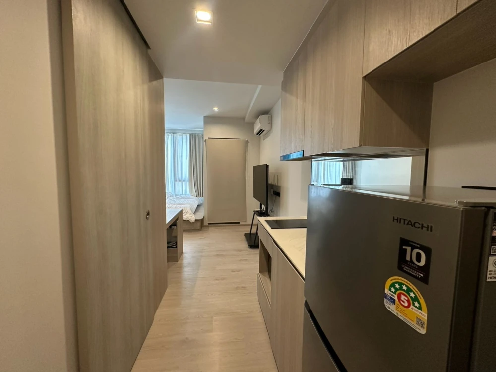 For rent Reference Sathorn Wongwian Yai, nice room, full facilities, book now, don't miss out.