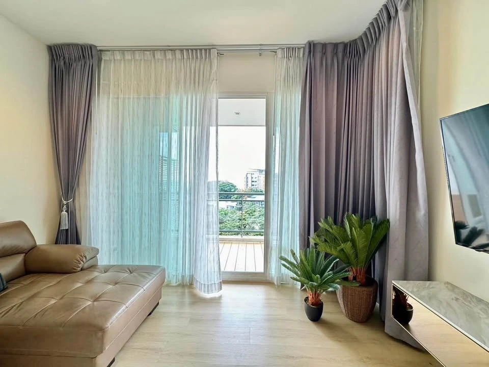 Reflection Jomtien Beach Pattaya for rent, 2 bedrooms, 2 bathrooms, plenty of living space, good location, beautiful view, don't miss it!