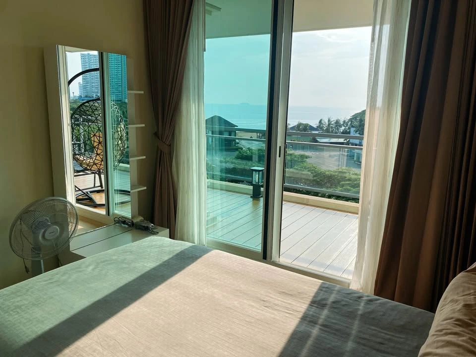 Reflection Jomtien Beach Pattaya for rent, 2 bedrooms, 2 bathrooms, plenty of living space, good location, beautiful view, don't miss it!