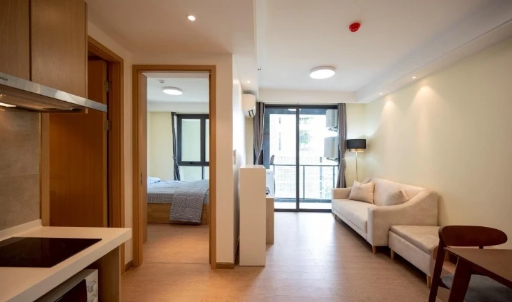 For rent: Regal Sathorn-Narathiwat, 10th floor, fully furnished, ready to move in. Reserve now, don't miss out!