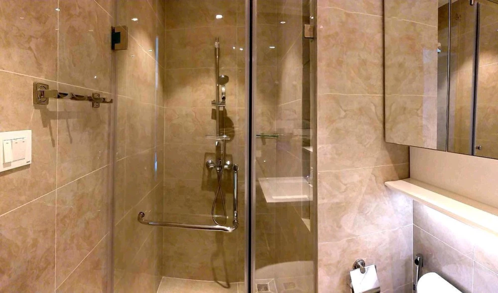 For rent: Regal Sathorn-Narathiwat, fully furnished and ready to move in. Don't miss out! Book now!