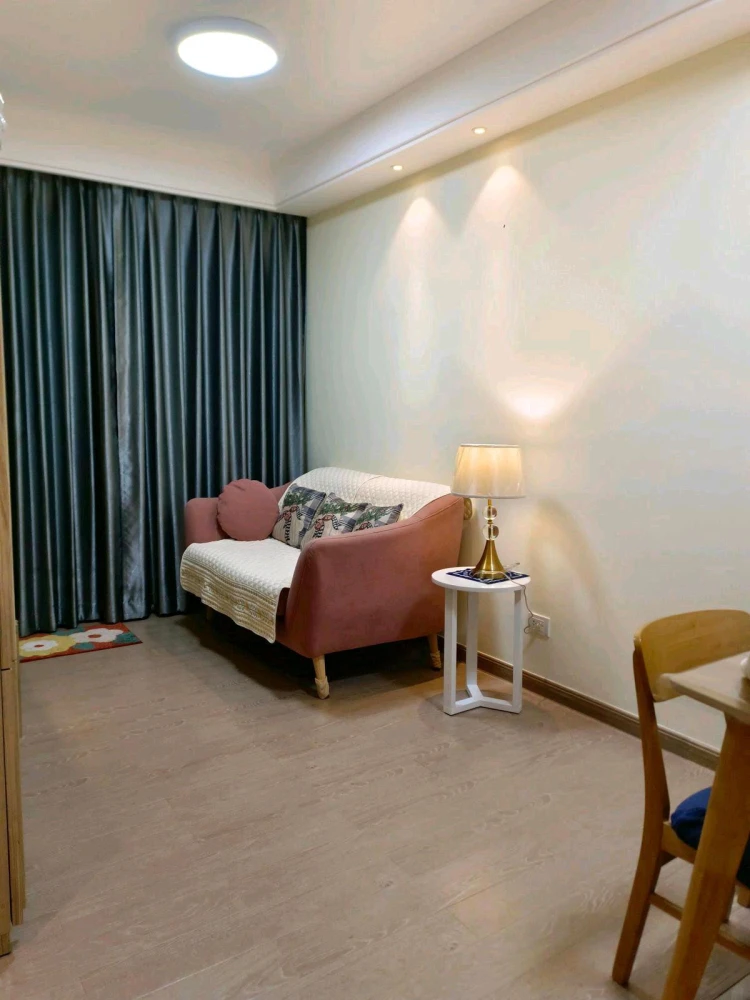 For rent: Regal Sathorn-Narathiwat, fully furnished and ready to move in. Don't miss out! Book now!