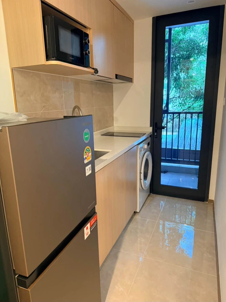For rent: Regal Srinakarin 40, 1 bedroom, 1 bathroom, fully furnished and equipped with appliances. Book now!