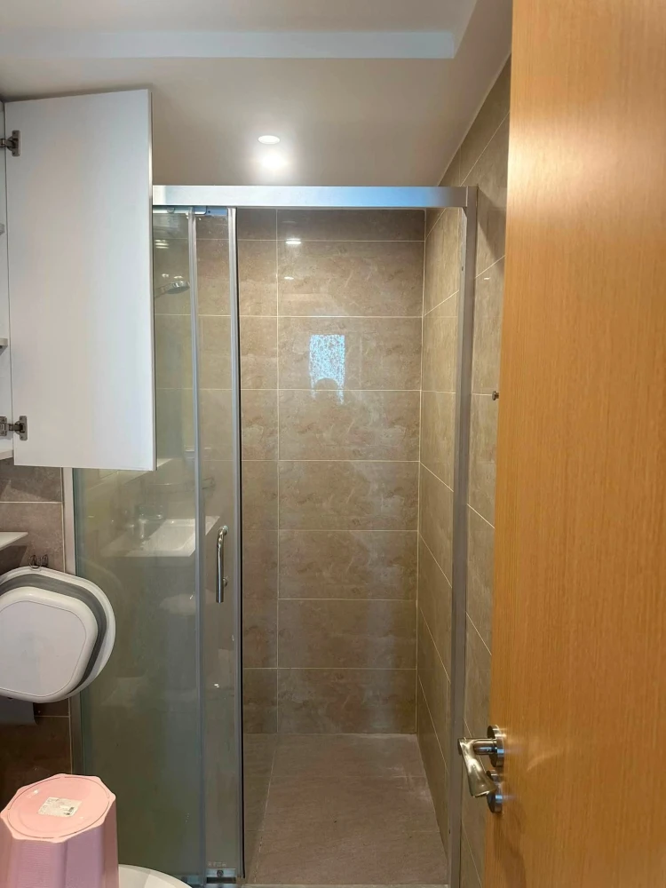 For rent: Regal Srinakarin 40, 2nd floor. Nice, fully furnished unit. Book now! Don't wait!