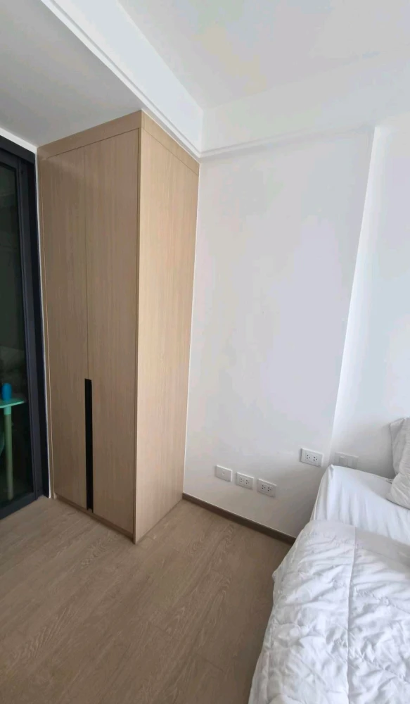 For Rent: Regal Srinakarin 40, 5th floor. Fully furnished and inviting—book now without delay!