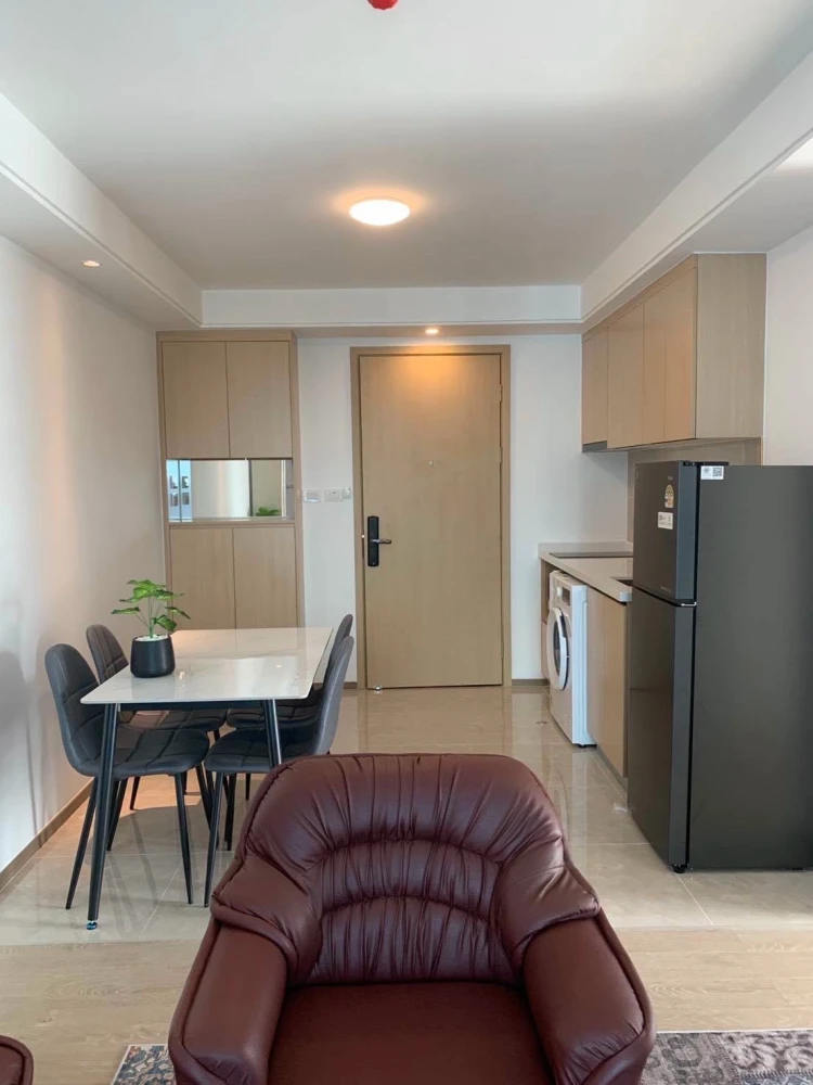 For rent: Regal Srinakarin 40, 8th floor, pool view. Fully furnished and ready to move in—book now, don’t miss out!