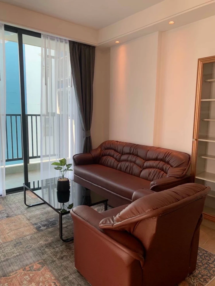 For rent: Regal Srinakarin 40, 8th floor, pool view. Fully furnished and ready to move in—book now, don’t miss out!