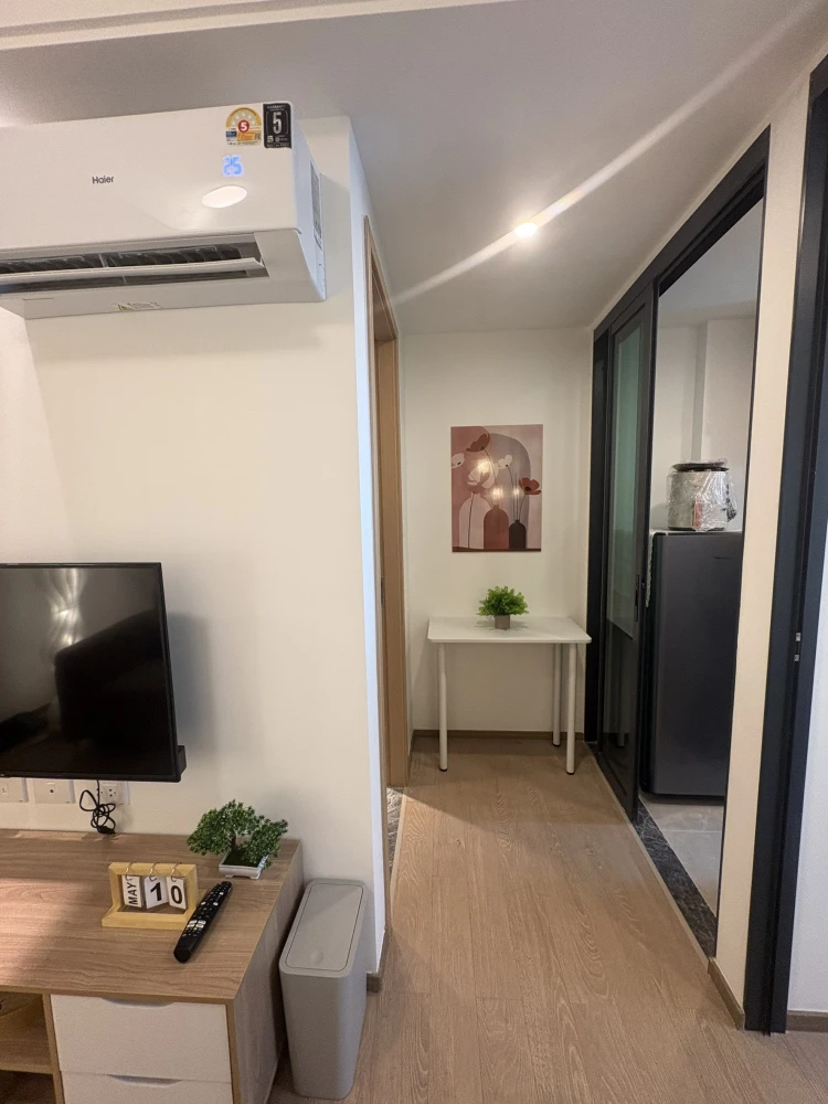 For rent: Regal Srinakarin 40, unfurnished room, perfect for those who love decorating! Book now!