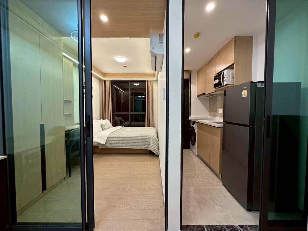 For rent: Regal Srinakarin 40, fully furnished and equipped with appliances. Hurry and reserve before it's too late.