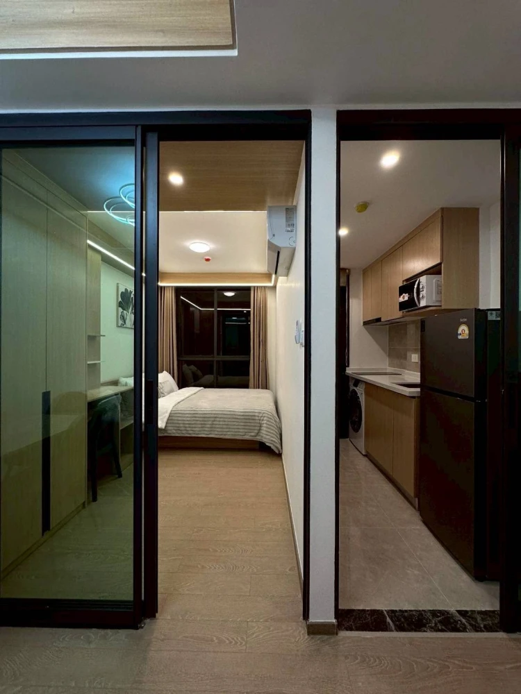 For rent: Regal Srinakarin 40, fully furnished and equipped with appliances. Hurry and reserve before it's too late.