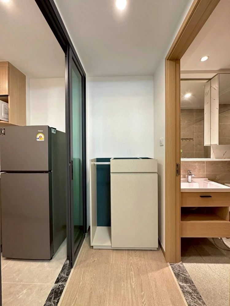For rent: Regal Srinakarin 40, fully furnished and equipped with appliances. Hurry and reserve before it's too late.