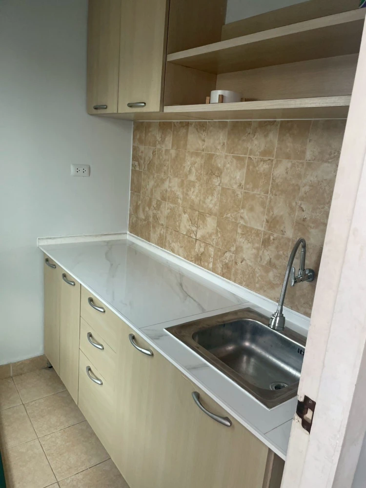 For rent: Regent Home 10 Chaengwattana, studio room, 4th floor, good location, fully furnished, reserve now.