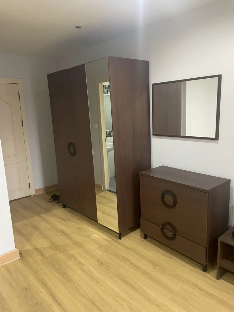 For rent: Regent Home 10 Chaengwattana, studio room, 4th floor, good location, fully furnished, reserve now.