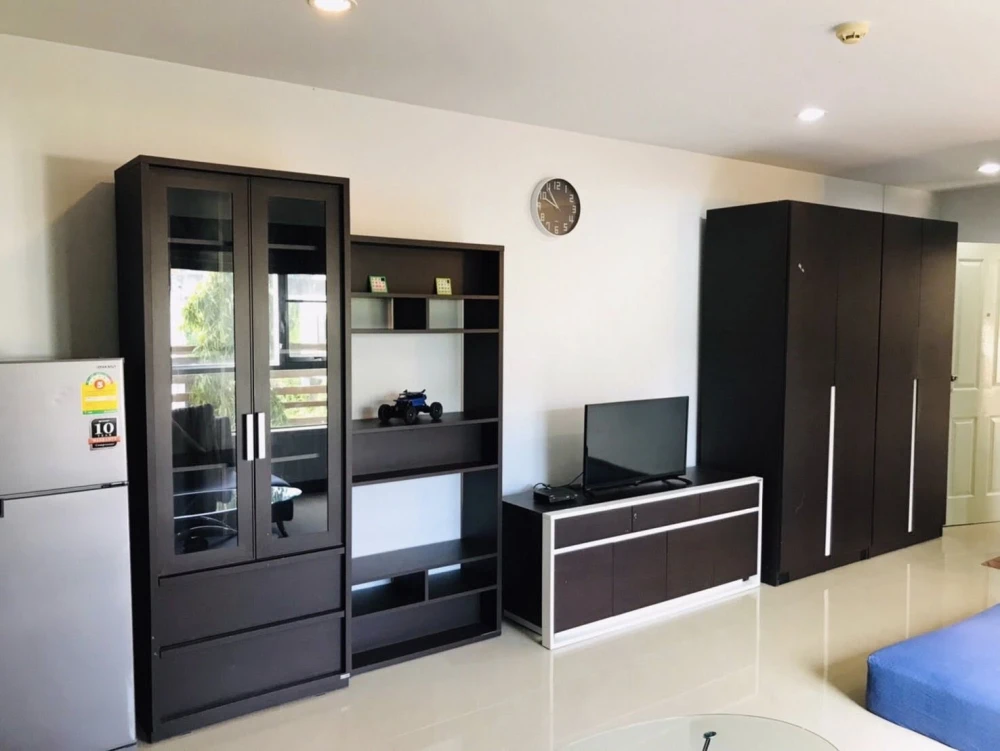 For rent: Regent Home 13 Sukhumvit 93, corner room with privacy, fully furnished. Good like this, hurry and reserve now.
