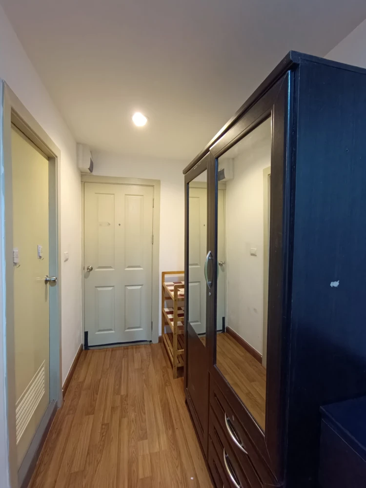 For rent: Regent Home 22 Sukhumvit 85, a lovely unit on the 6th floor, fully furnished, in a great location. What are you waiting for?