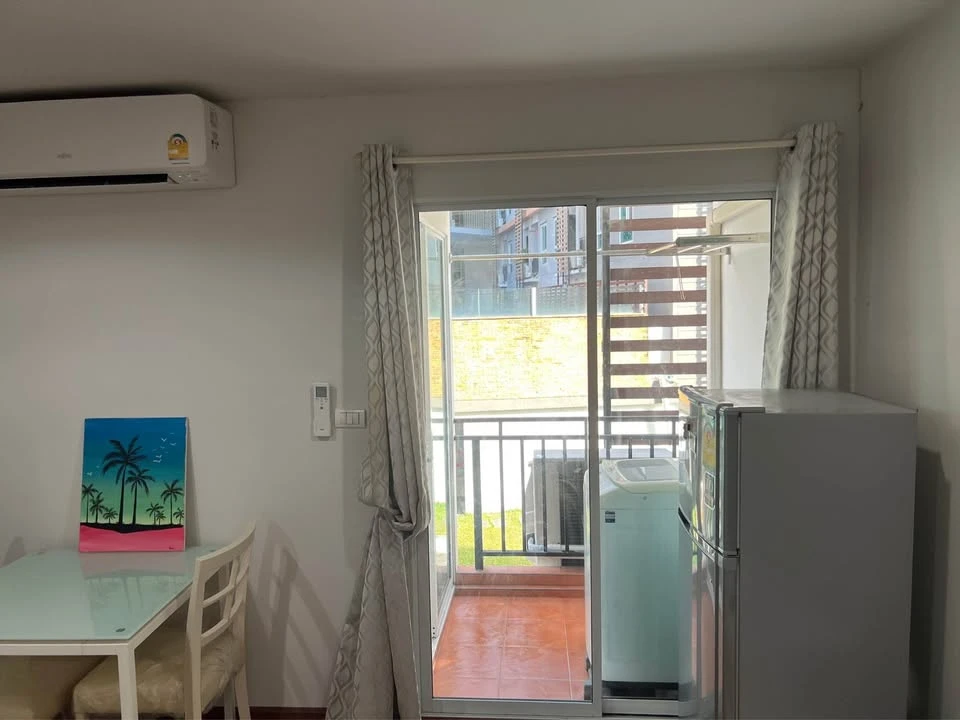 For rent: Regent Home 22 Sukhumvit 85, studio room, 2nd floor, decorated in a theme, fully furnished. Hurry and reserve now!