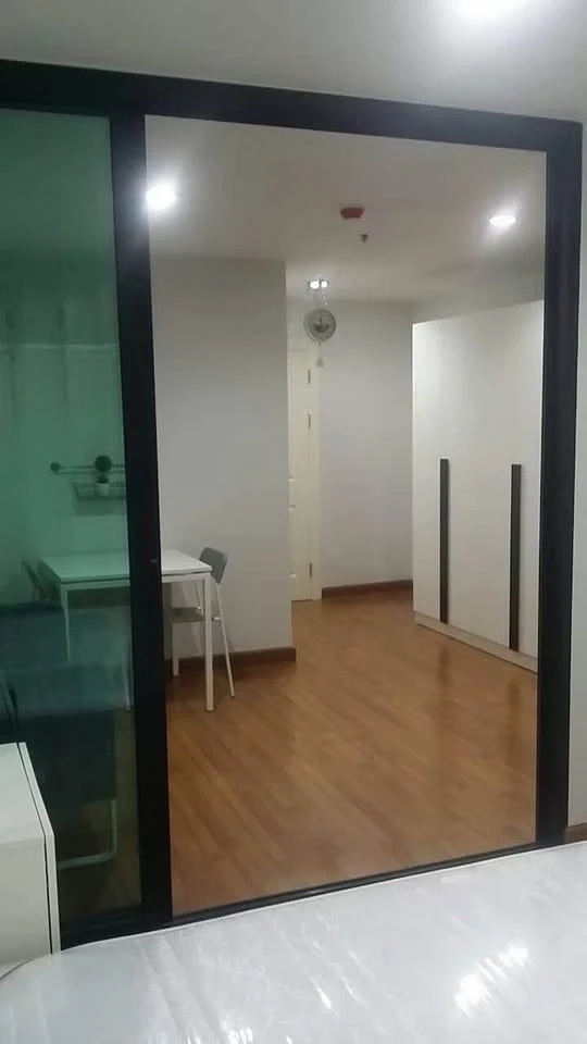 For rent: Regent Home 25 Tiwanon, 3rd floor, swimming pool view, fully furnished, nice to live in, reserve now!