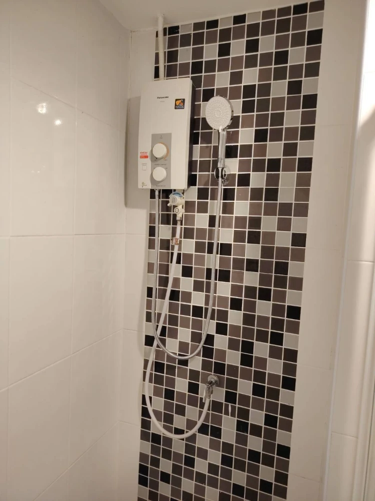For rent: Regent Home 25 Tiwanon. Ready to move in, fully furnished, spacious and comfortable. Book now!