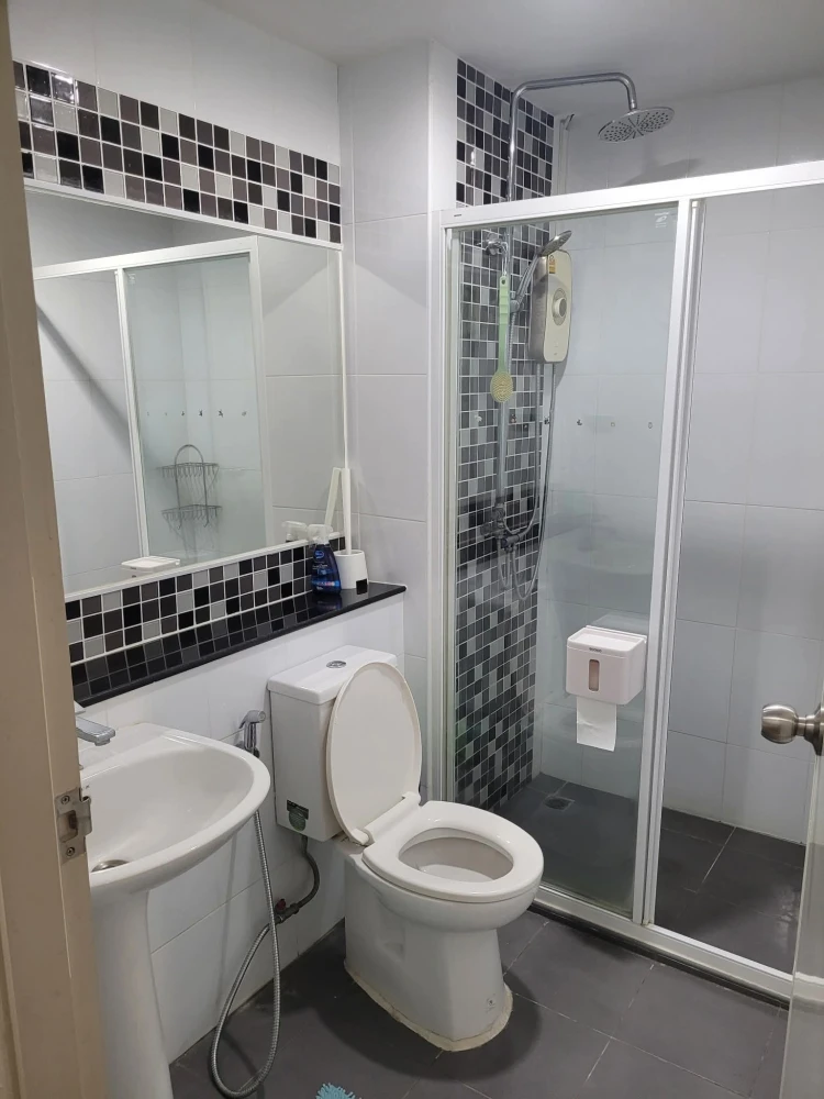 For rent: Regent Home 25 Tiwanon, ready to move in, fully furnished, affordable price, reserve now!