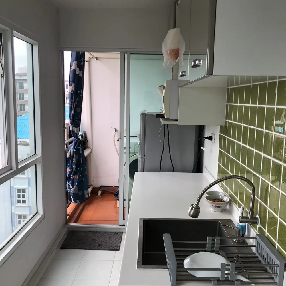 For rent: Regent Home 25 Tiwanon, ready to move in, fully furnished, affordable price. Hurry and reserve now before it's too late.