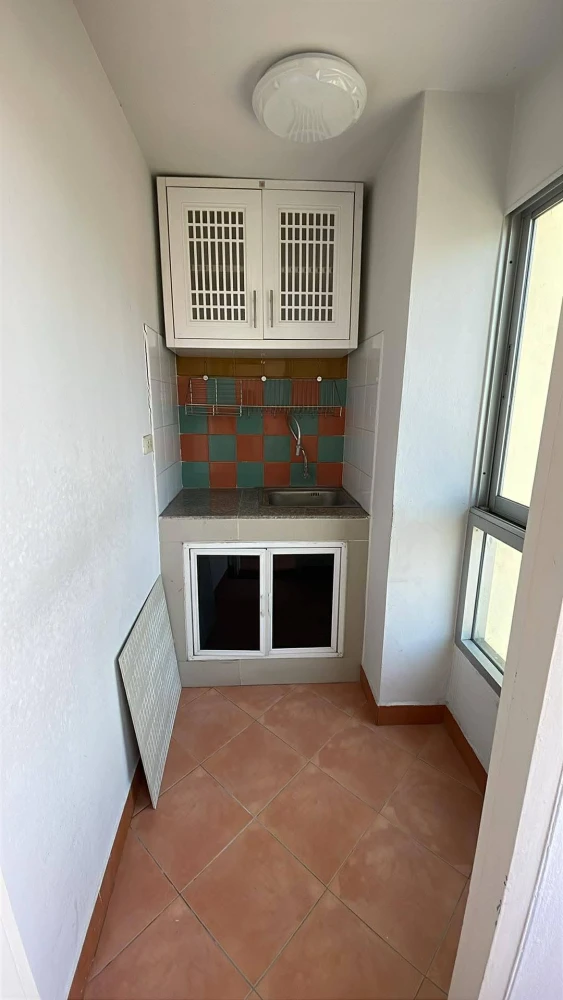 For rent: Regent Home 5 Ratchada 19. Fully furnished with appliances. Move-in ready.