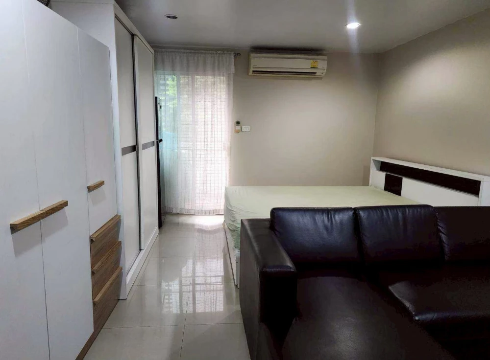 For rent: Regent Home 6 Prachachuen, 3rd floor, fully furnished. Book now!