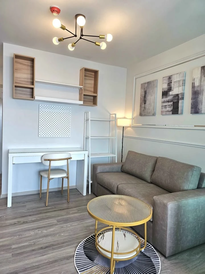 For rent: Regent Home Bangna, 1 bedroom, 1 bathroom. Decorated in a coordinated theme, fully furnished. Don't miss out!