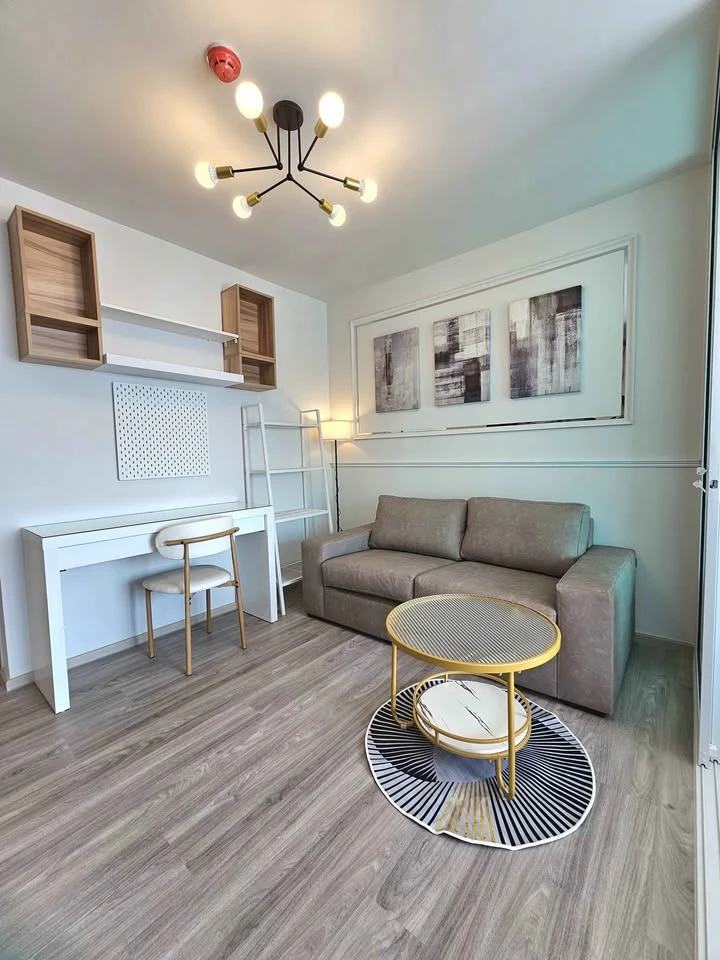 For rent: Regent Home Bangna, 1 bedroom, 1 bathroom. Decorated in a coordinated theme, fully furnished. Don't miss out!