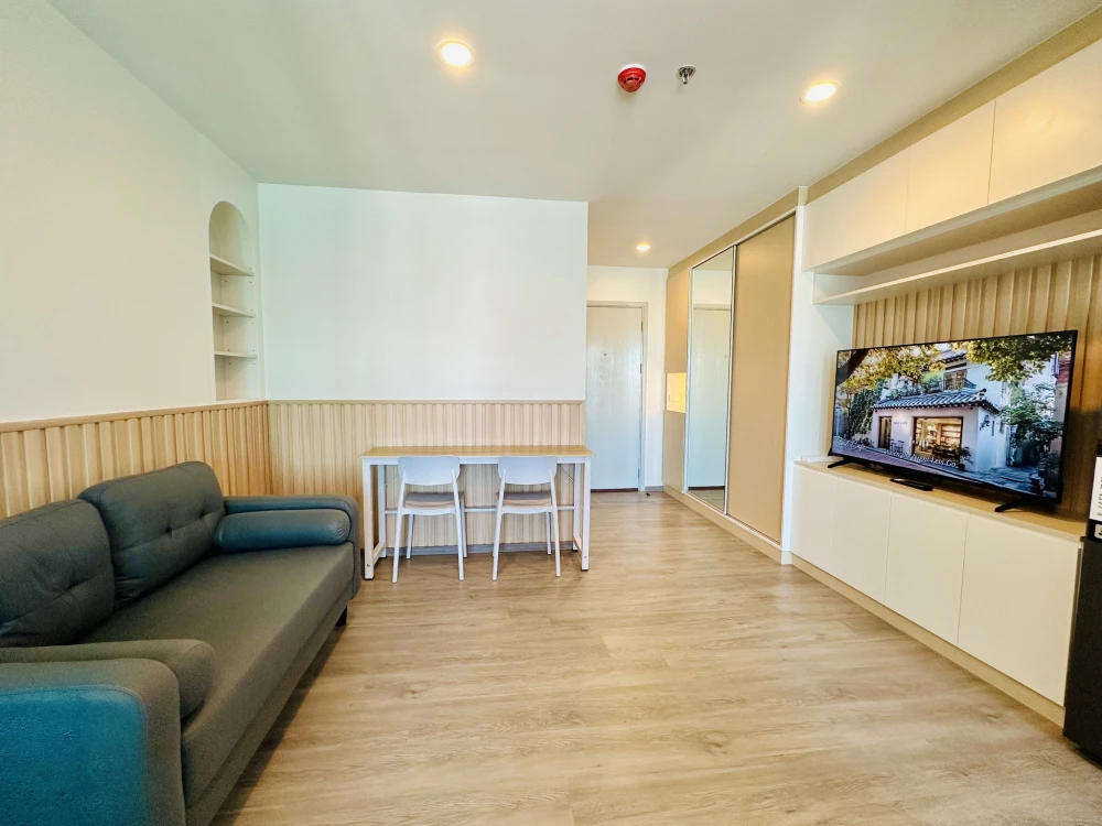For rent: Regent Home Bangna, 1 bedroom, 1 bathroom, with high-quality built-in furniture. Book now!