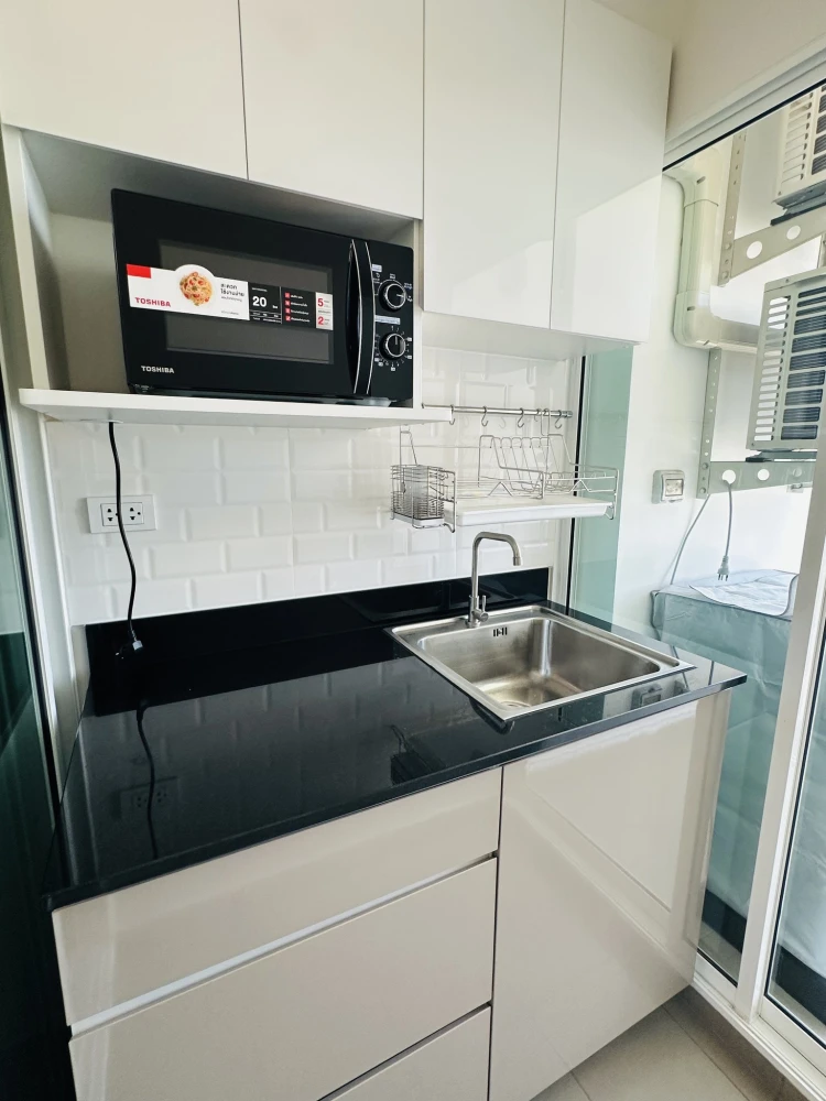 For rent: Regent Home Bangna, 1 bedroom, 1 bathroom, with high-quality built-in furniture. Book now!