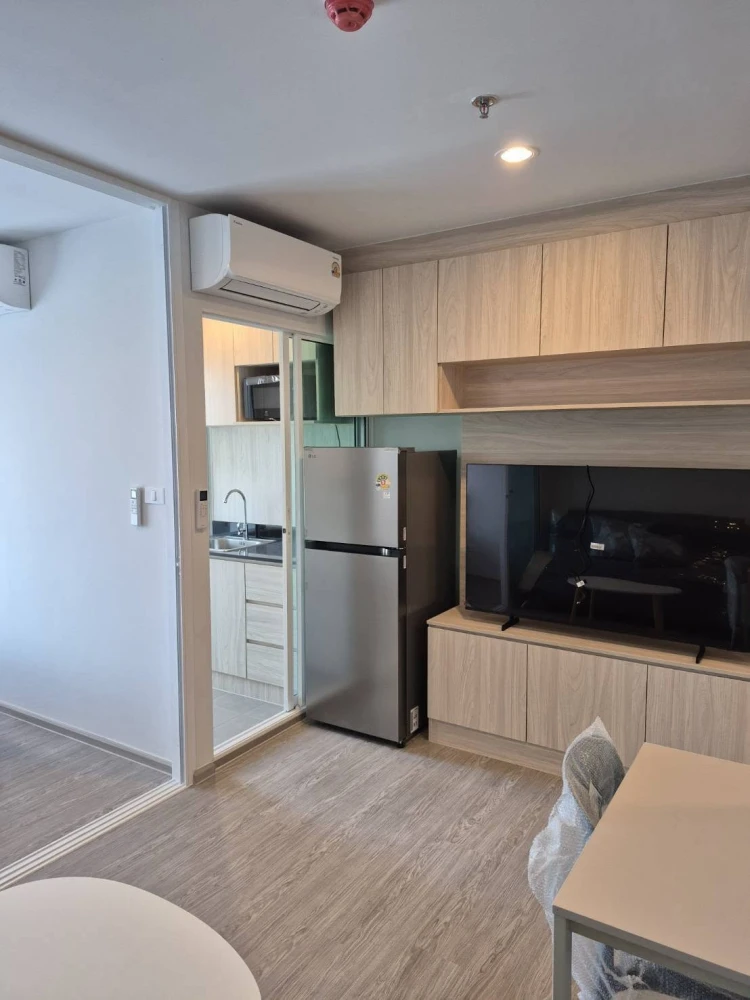 For rent: Regent Home Bangna, 1 bedroom, Building B, 9th floor, fully furnished with appliances. Book now before it's too late!
