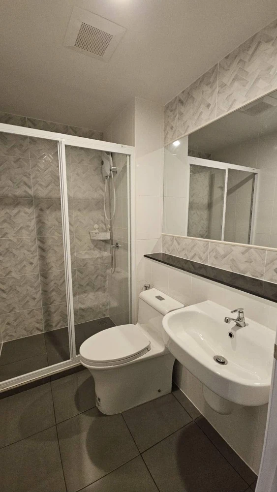 ให้เช่า Regent Home Bangna ชั้น 14 พร้อมเฟอร์นิเจอร์บิ้วอิน มีเครื่องซักผ้าให้พร้อม ไม่จองไม่ได้แล้ว