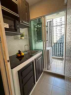 For rent: Regent Home Bangna, 14th floor. A lovely unit with complete furnishings. Book now!